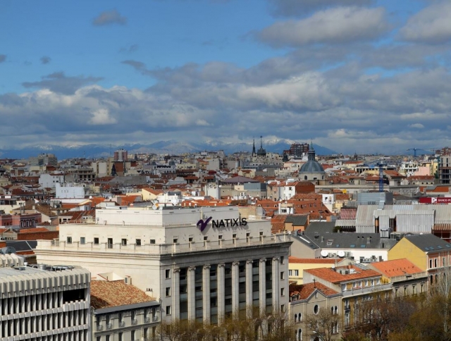  Vistas de edifícios em Madrid